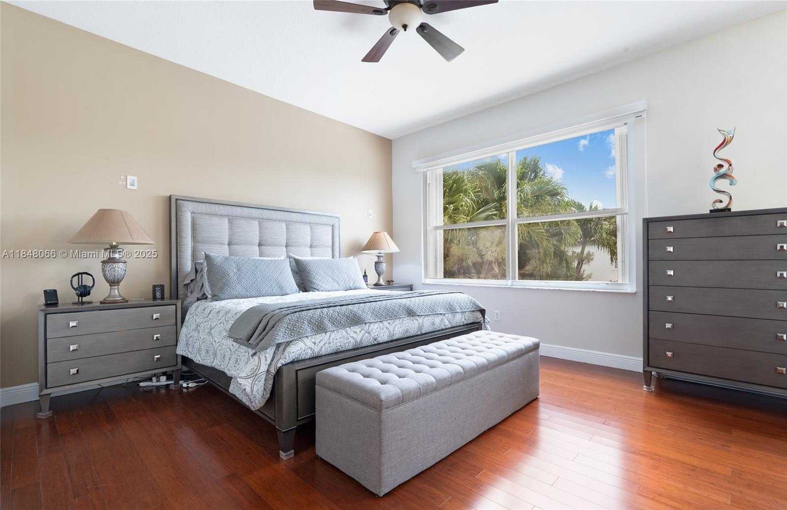 Small Image of 4939 SOUTH WEST 164TH AVE, Miramar Number 30