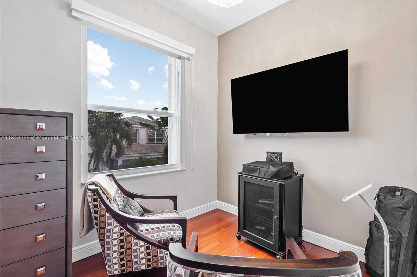 Small Image of 4939 SOUTH WEST 164TH AVE, Miramar Number 33