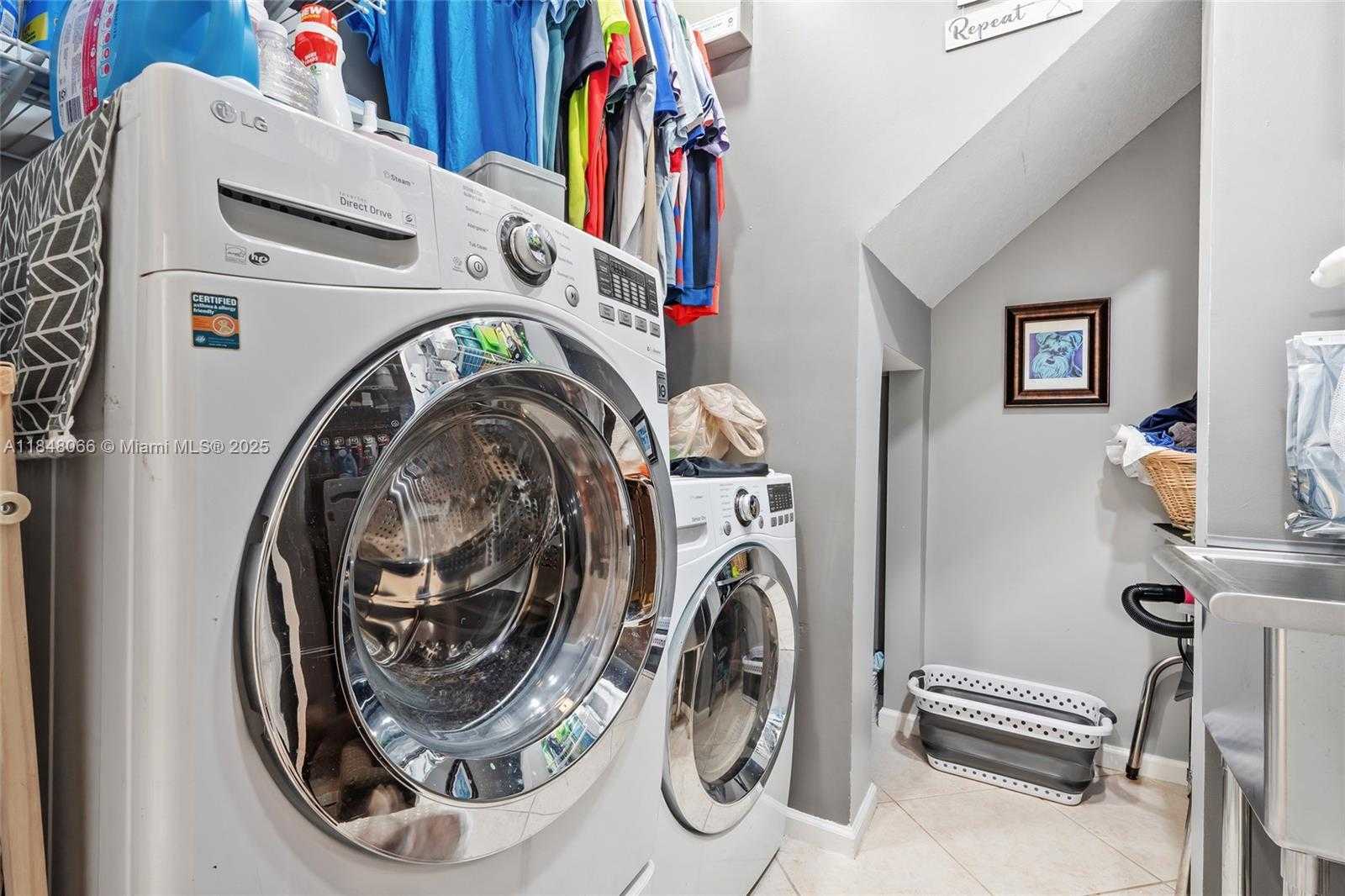 Small Image of 4939 SOUTH WEST 164TH AVE, Miramar Number 42