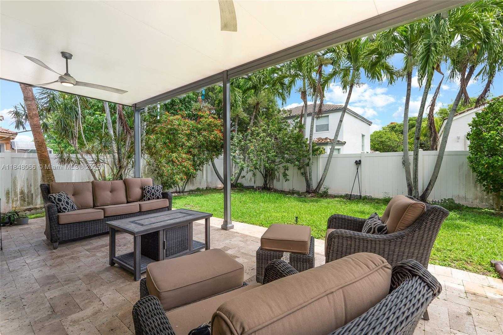 Small Image of 4939 SOUTH WEST 164TH AVE, Miramar Number 43