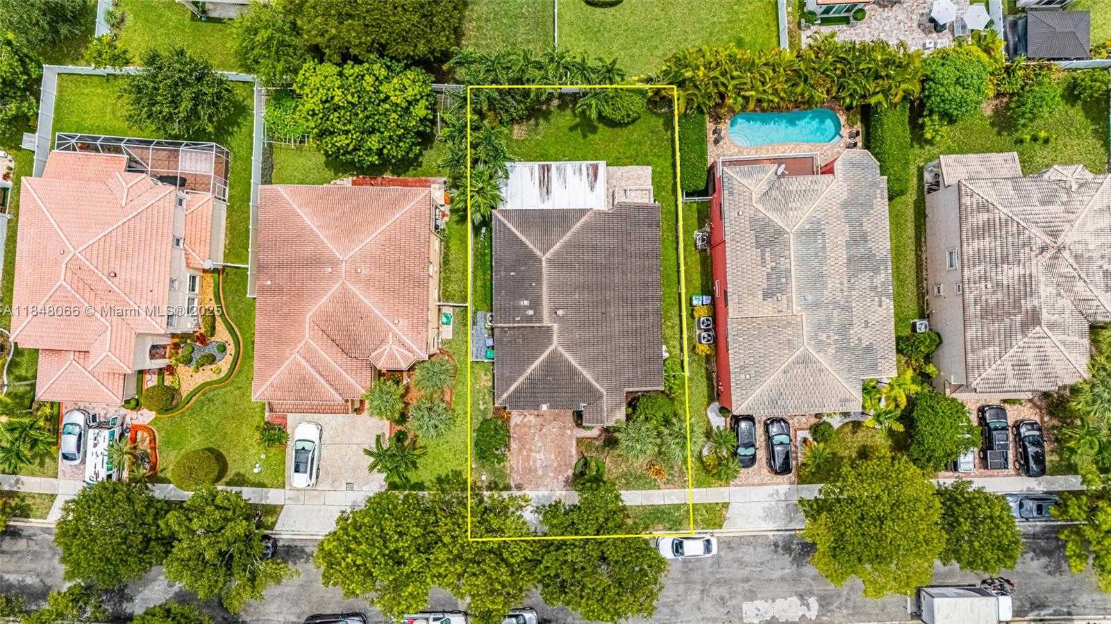 Small Image of 4939 SOUTH WEST 164TH AVE, Miramar Number 51