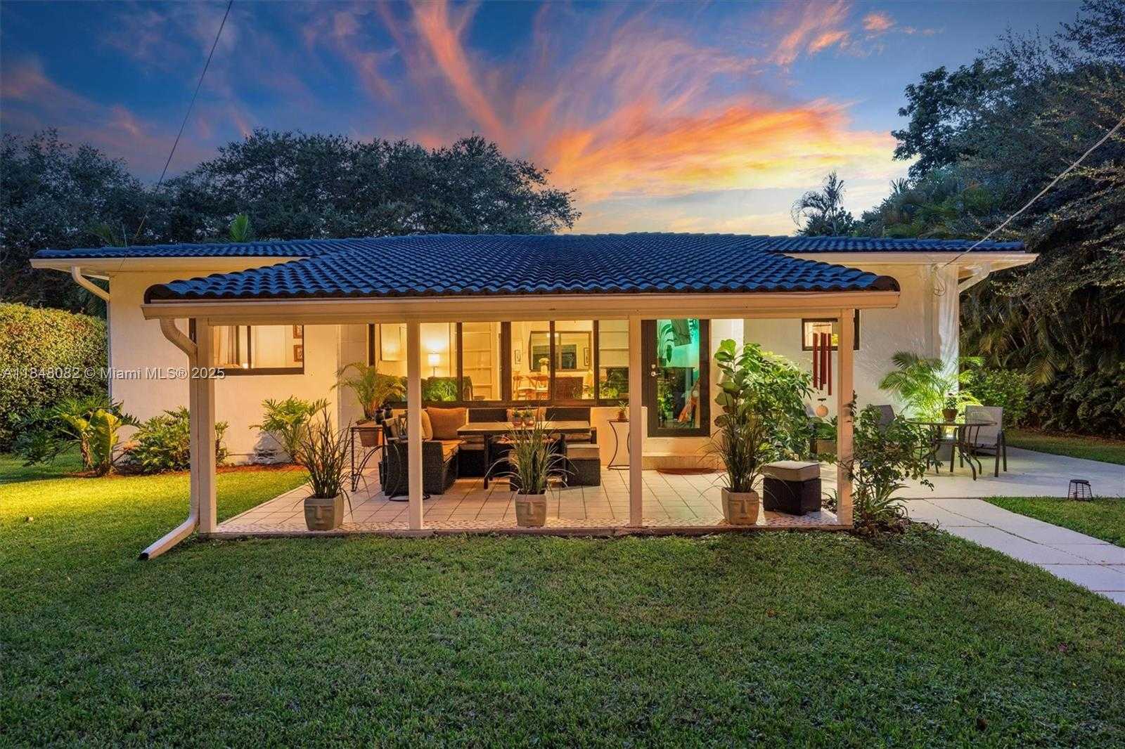 Small Image of 10551 NORTH EAST 3RD AVE, Miami Shores Number 10