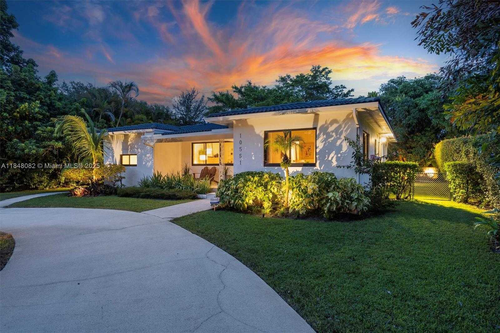 Small Image of 10551 NORTH EAST 3RD AVE, Miami Shores Number 11