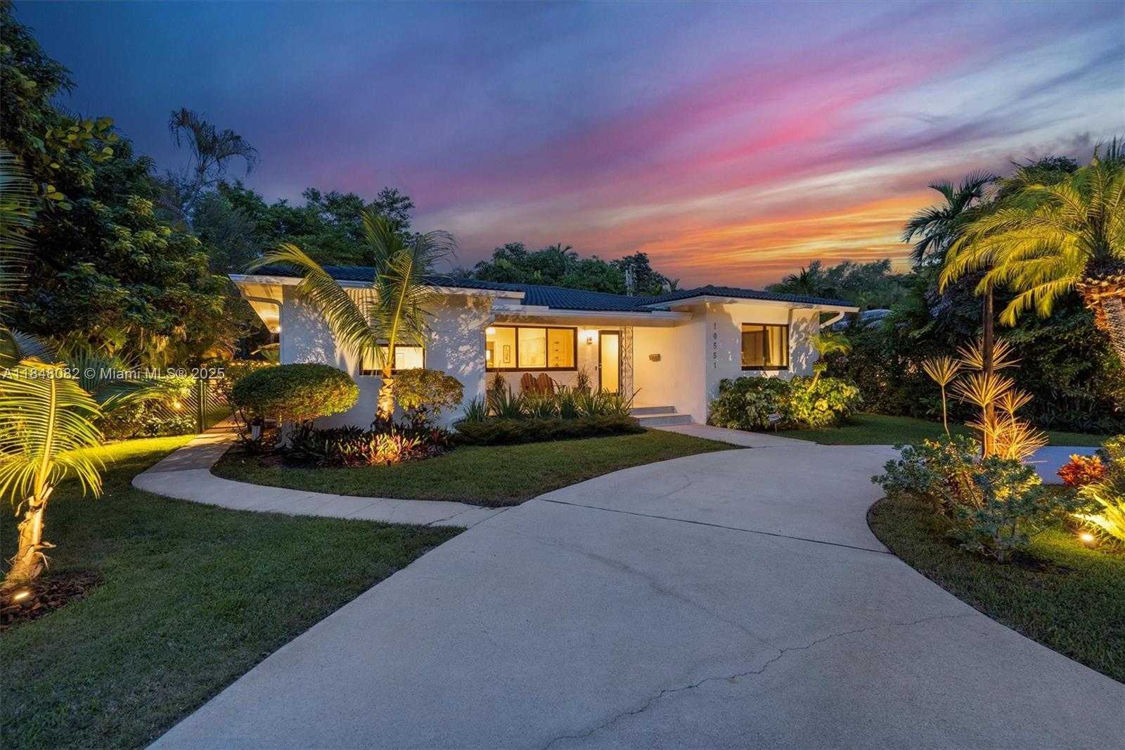 Small Image of 10551 NORTH EAST 3RD AVE, Miami Shores Number 13