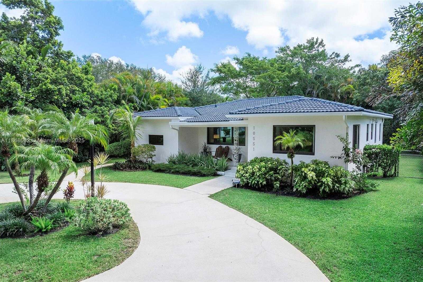 Small Image of 10551 NORTH EAST 3RD AVE, Miami Shores Number 15