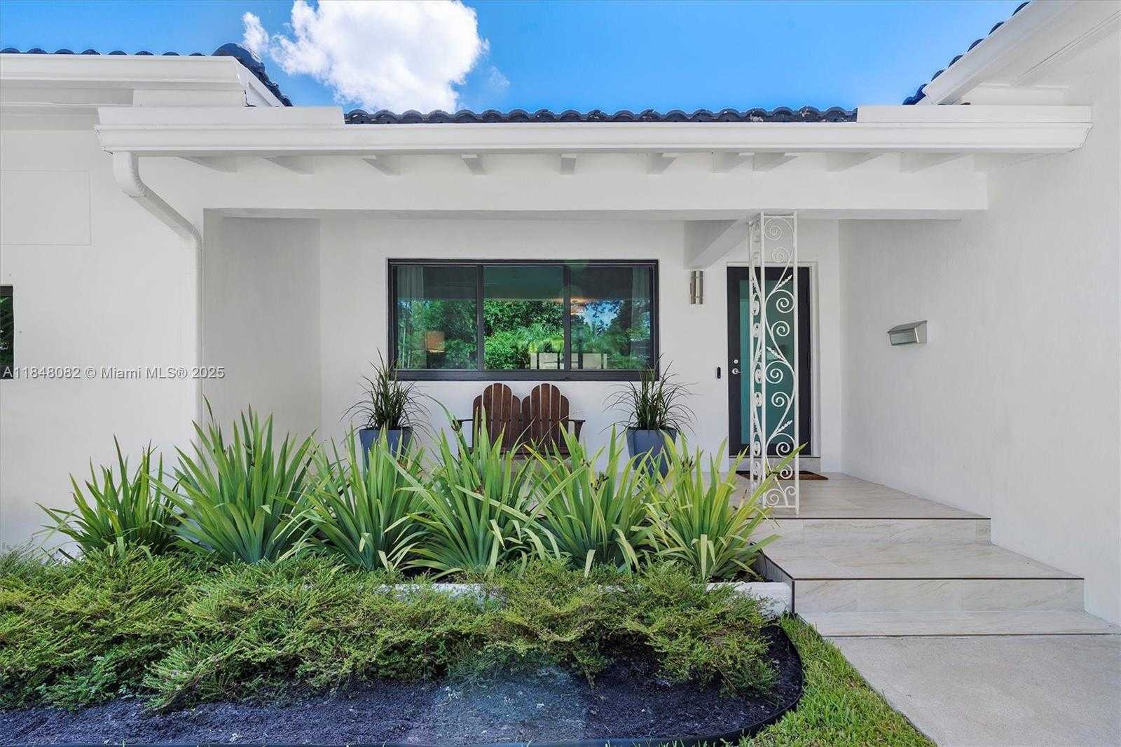 Small Image of 10551 NORTH EAST 3RD AVE, Miami Shores Number 20