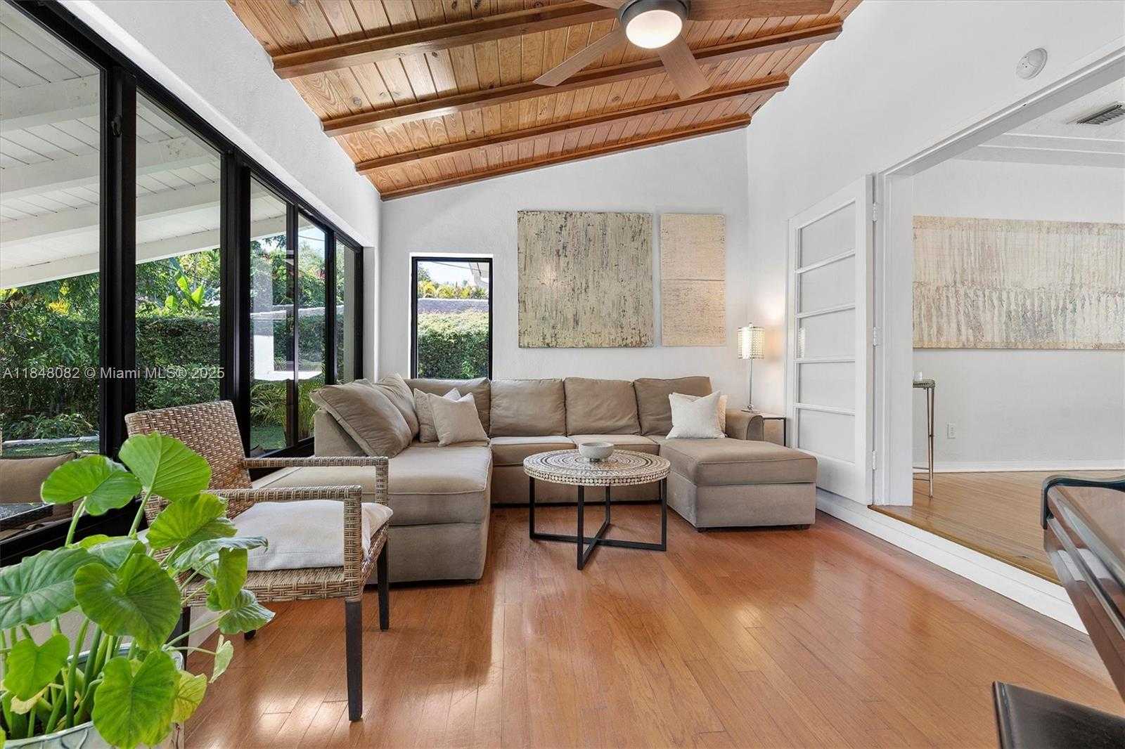 Small Image of 10551 NORTH EAST 3RD AVE, Miami Shores Number 29