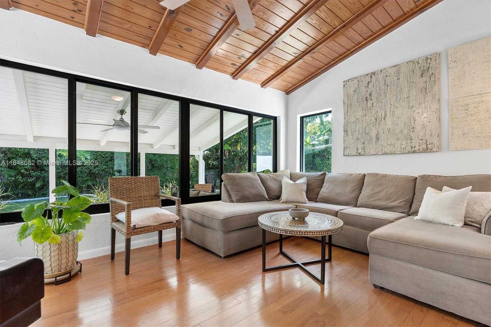 Small Image of 10551 NORTH EAST 3RD AVE, Miami Shores Number 30