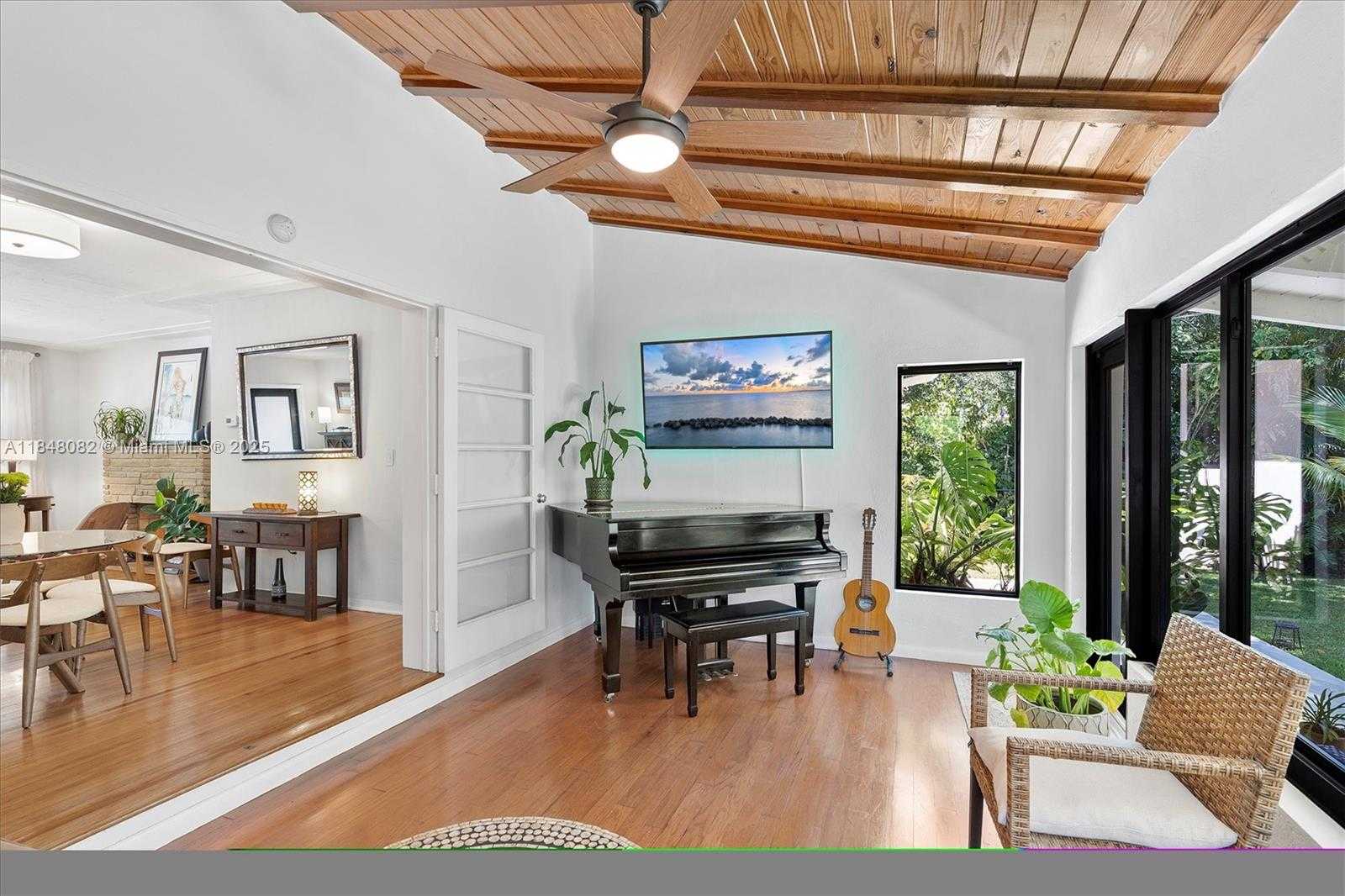 Small Image of 10551 NORTH EAST 3RD AVE, Miami Shores Number 31