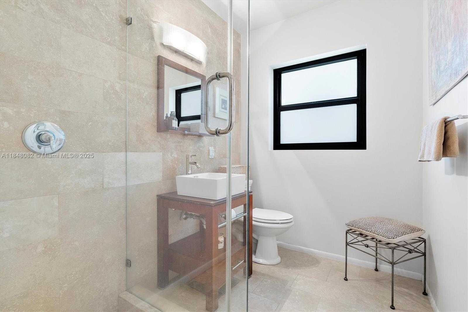 Small Image of 10551 NORTH EAST 3RD AVE, Miami Shores Number 41