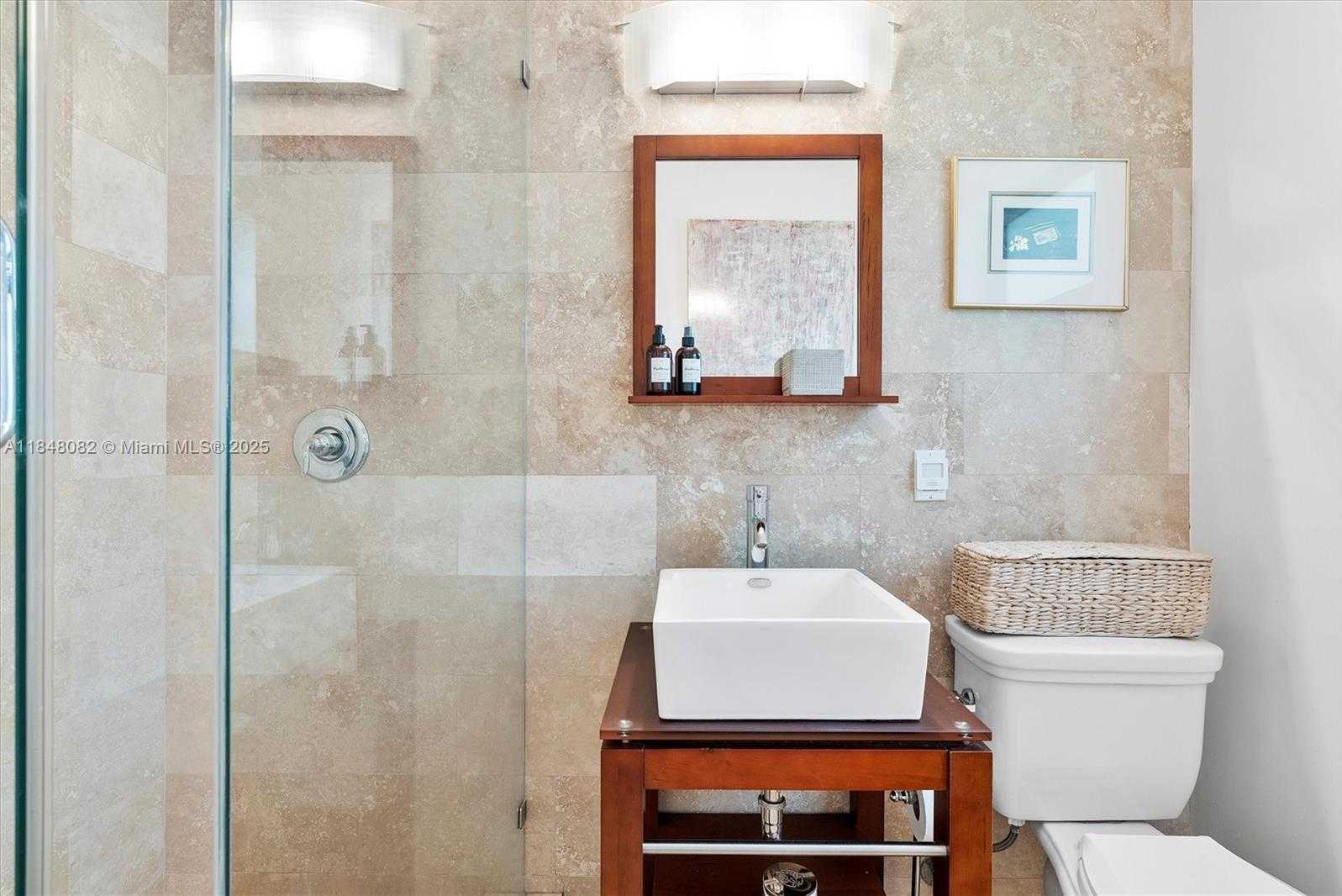 Small Image of 10551 NORTH EAST 3RD AVE, Miami Shores Number 42