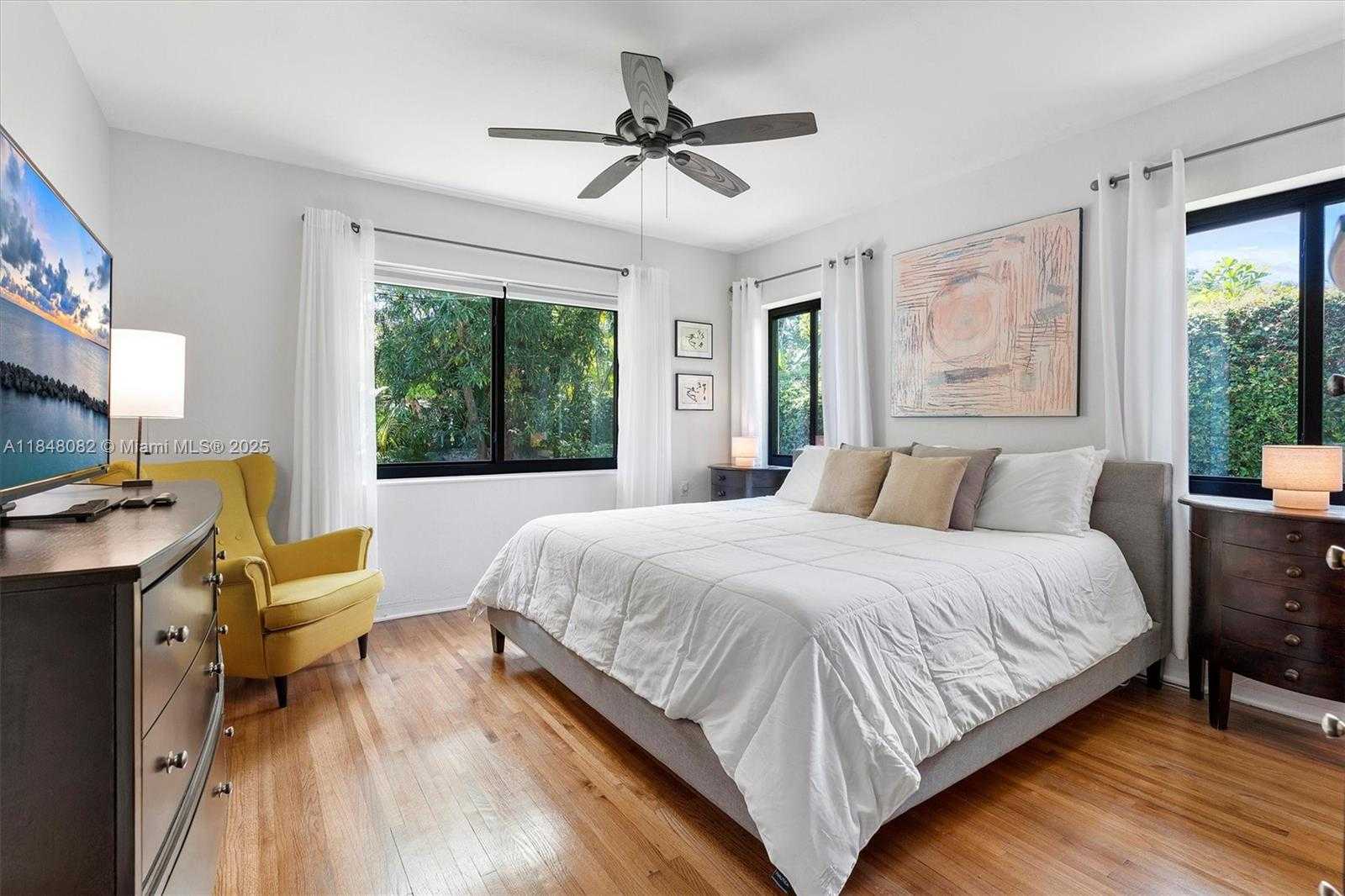 Small Image of 10551 NORTH EAST 3RD AVE, Miami Shores Number 44