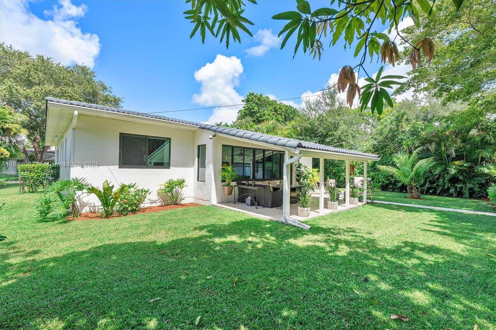 Small Image of 10551 NORTH EAST 3RD AVE, Miami Shores Number 52