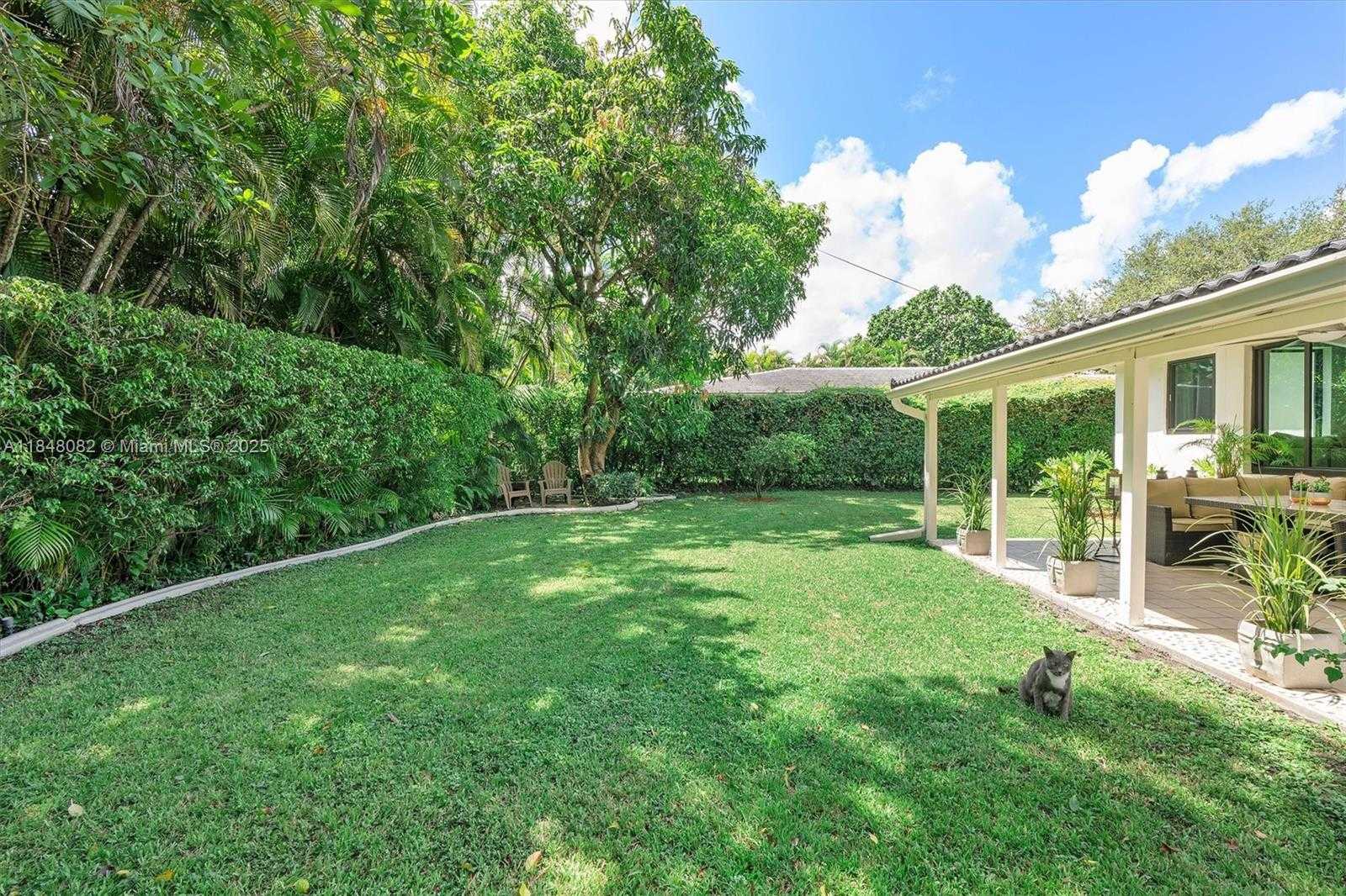 Small Image of 10551 NORTH EAST 3RD AVE, Miami Shores Number 57
