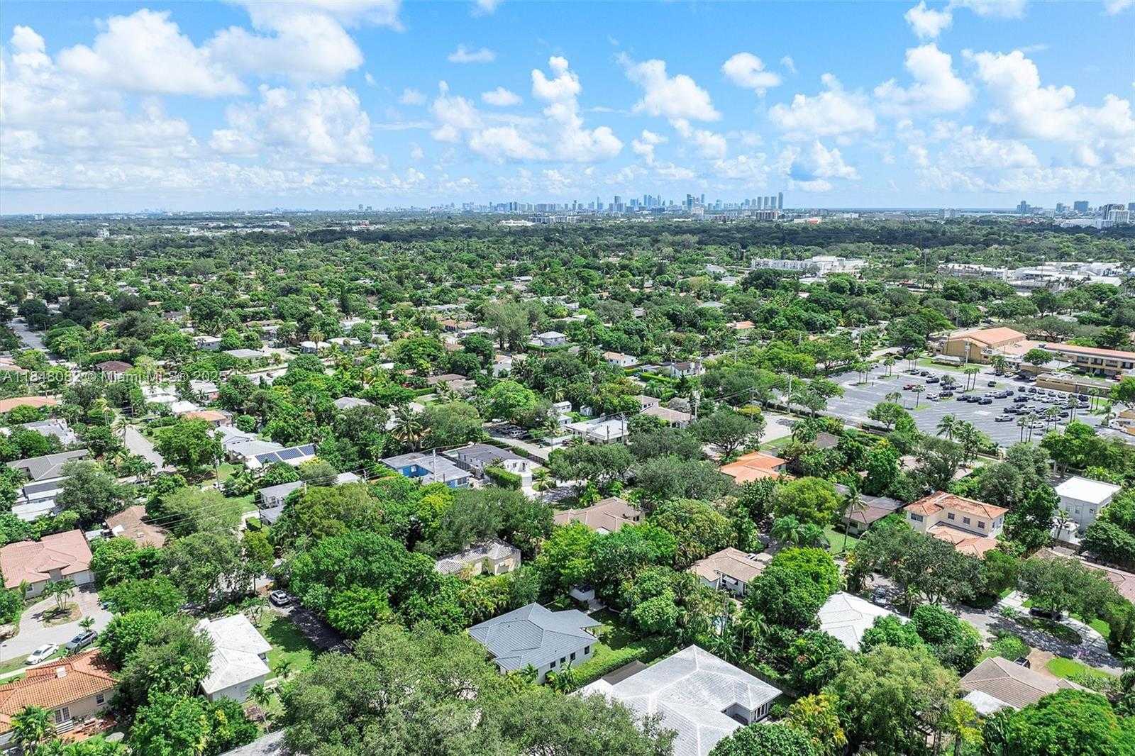 Small Image of 10551 NORTH EAST 3RD AVE, Miami Shores Number 67