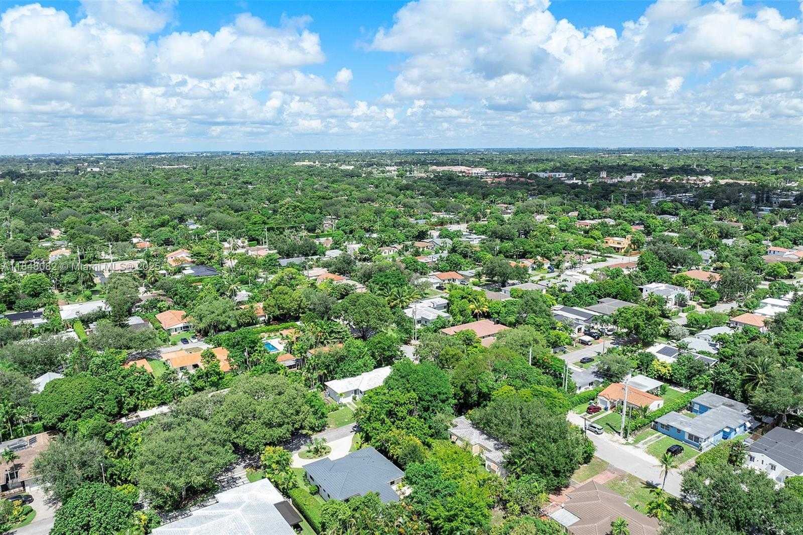 Small Image of 10551 NORTH EAST 3RD AVE, Miami Shores Number 69