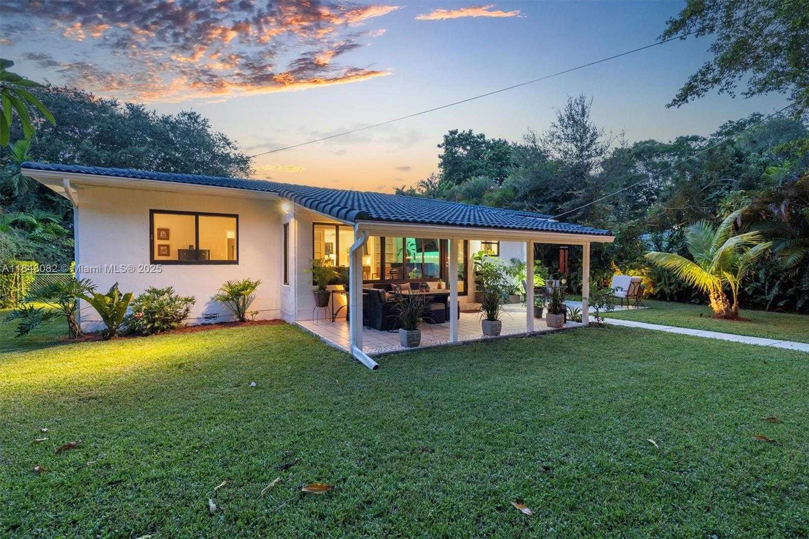 Small Image of 10551 NORTH EAST 3RD AVE, Miami Shores Number 7