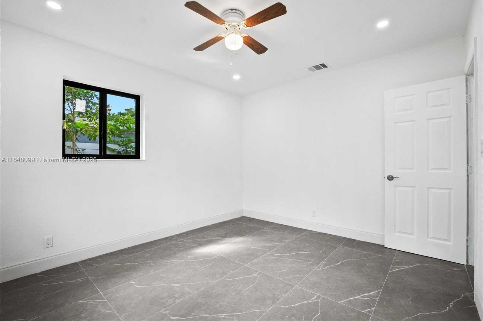 Small Image of 1136 TENNESSEE AVE, Fort Lauderdale Number 24