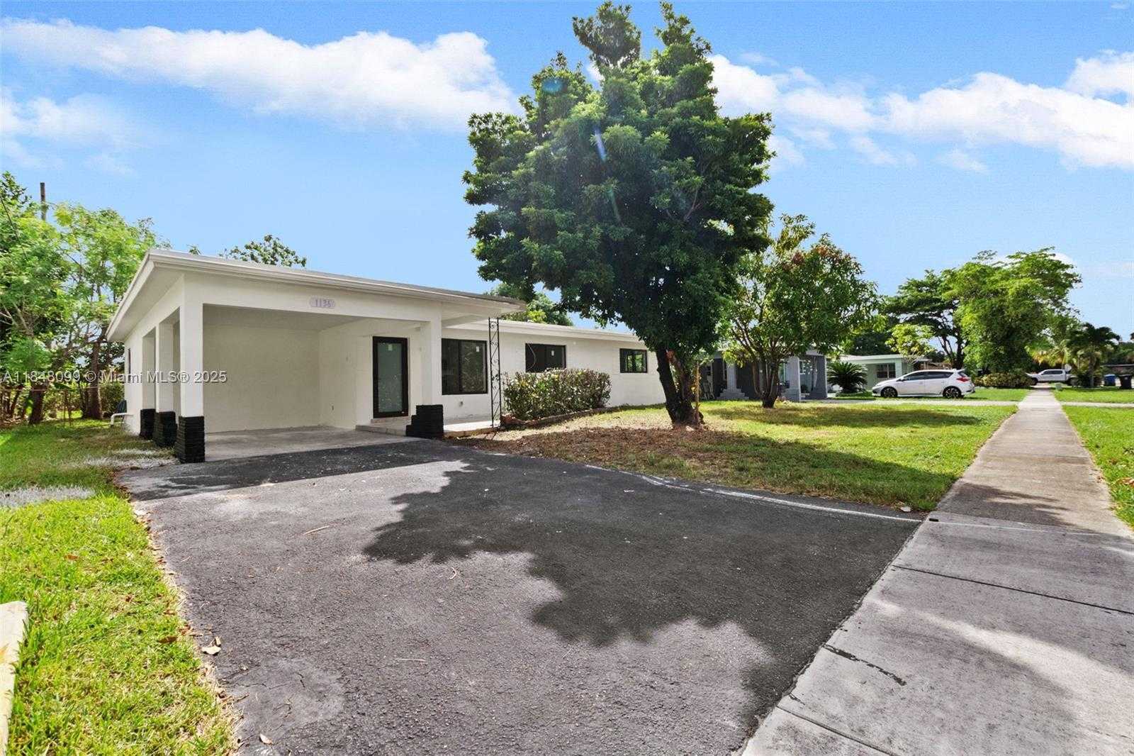 Small Image of 1136 TENNESSEE AVE, Fort Lauderdale Number 3
