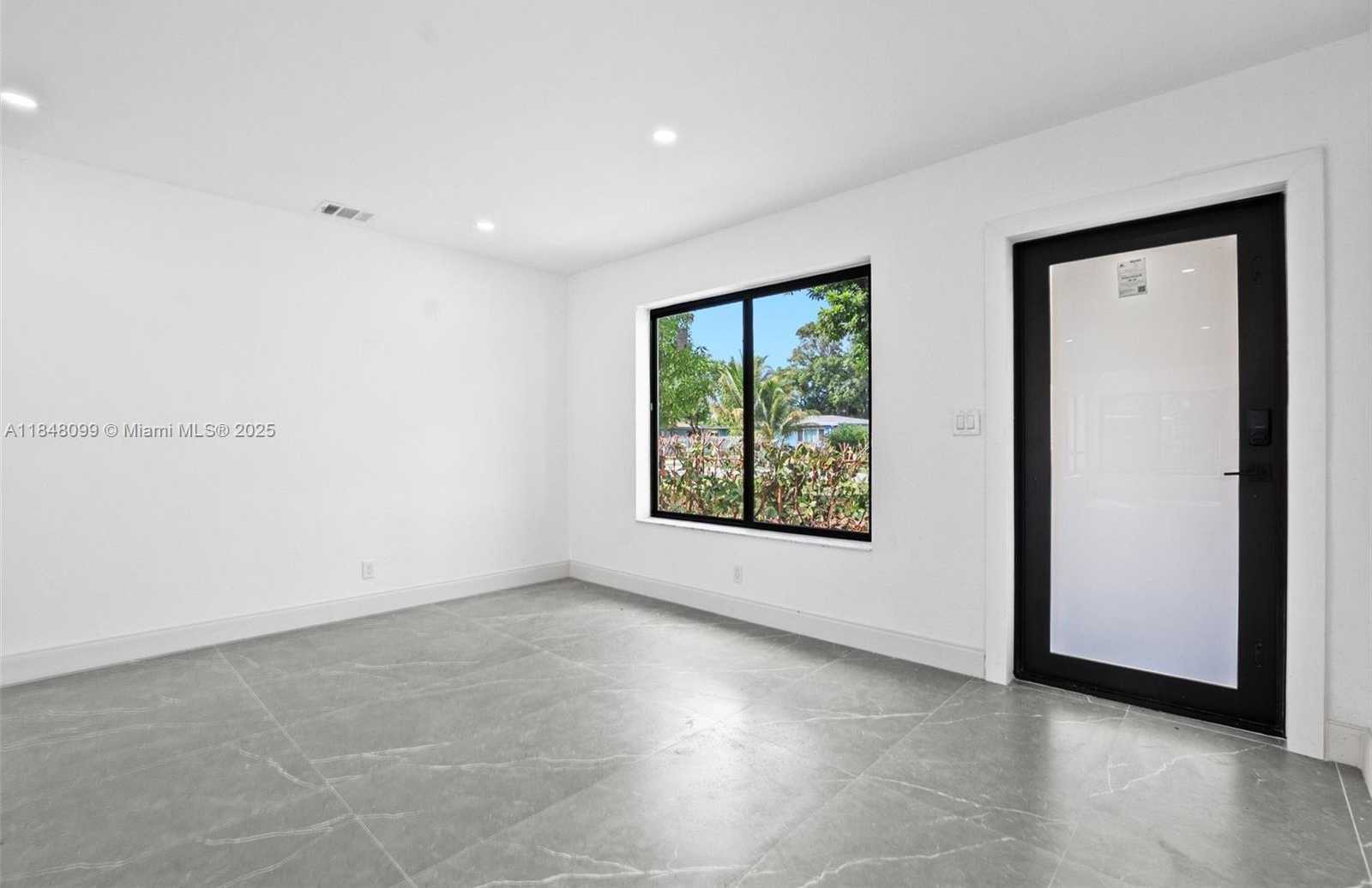 Small Image of 1136 TENNESSEE AVE, Fort Lauderdale Number 6