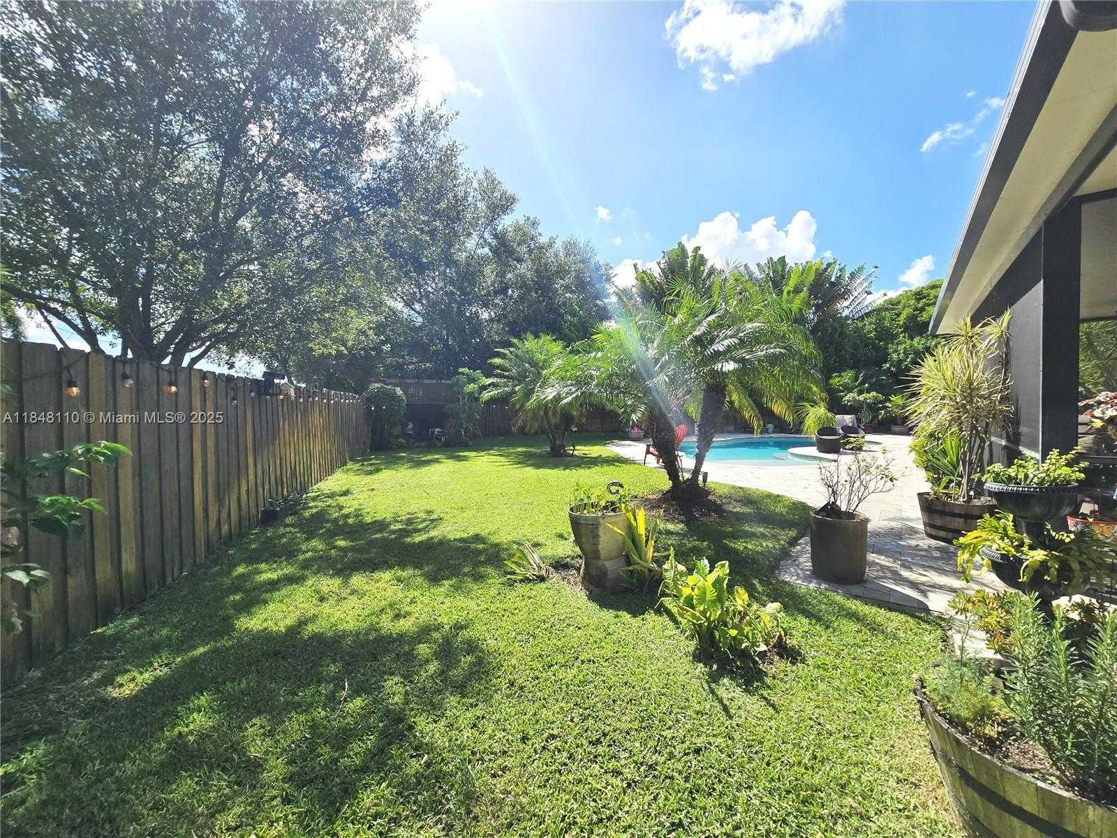 Small Image of 2237 NORTH WEST 15TH PL, Homestead Number 47