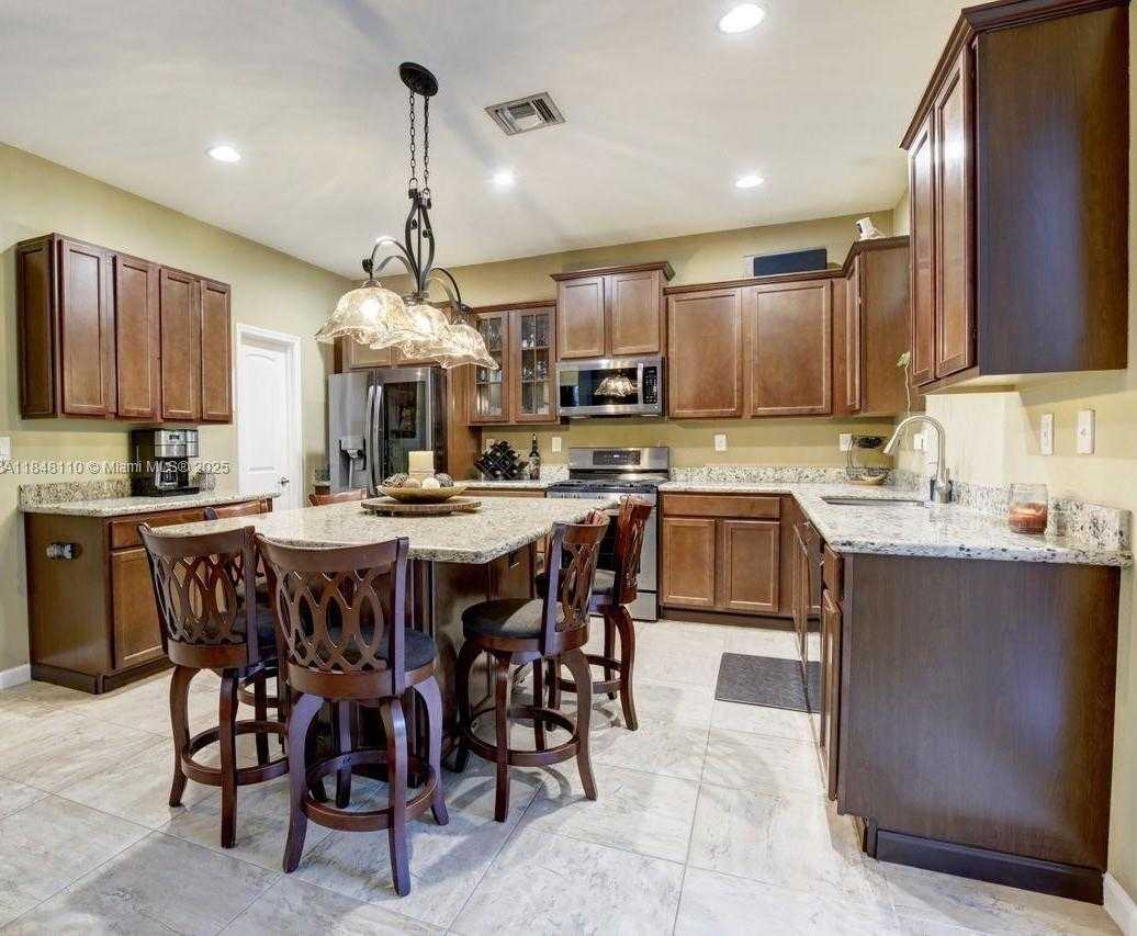 Small Image of 2237 NORTH WEST 15TH PL, Homestead Number 9