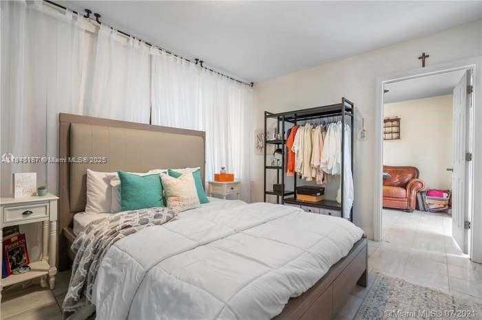 Small Image of 52 EAST 50TH PL, Hialeah Number 10