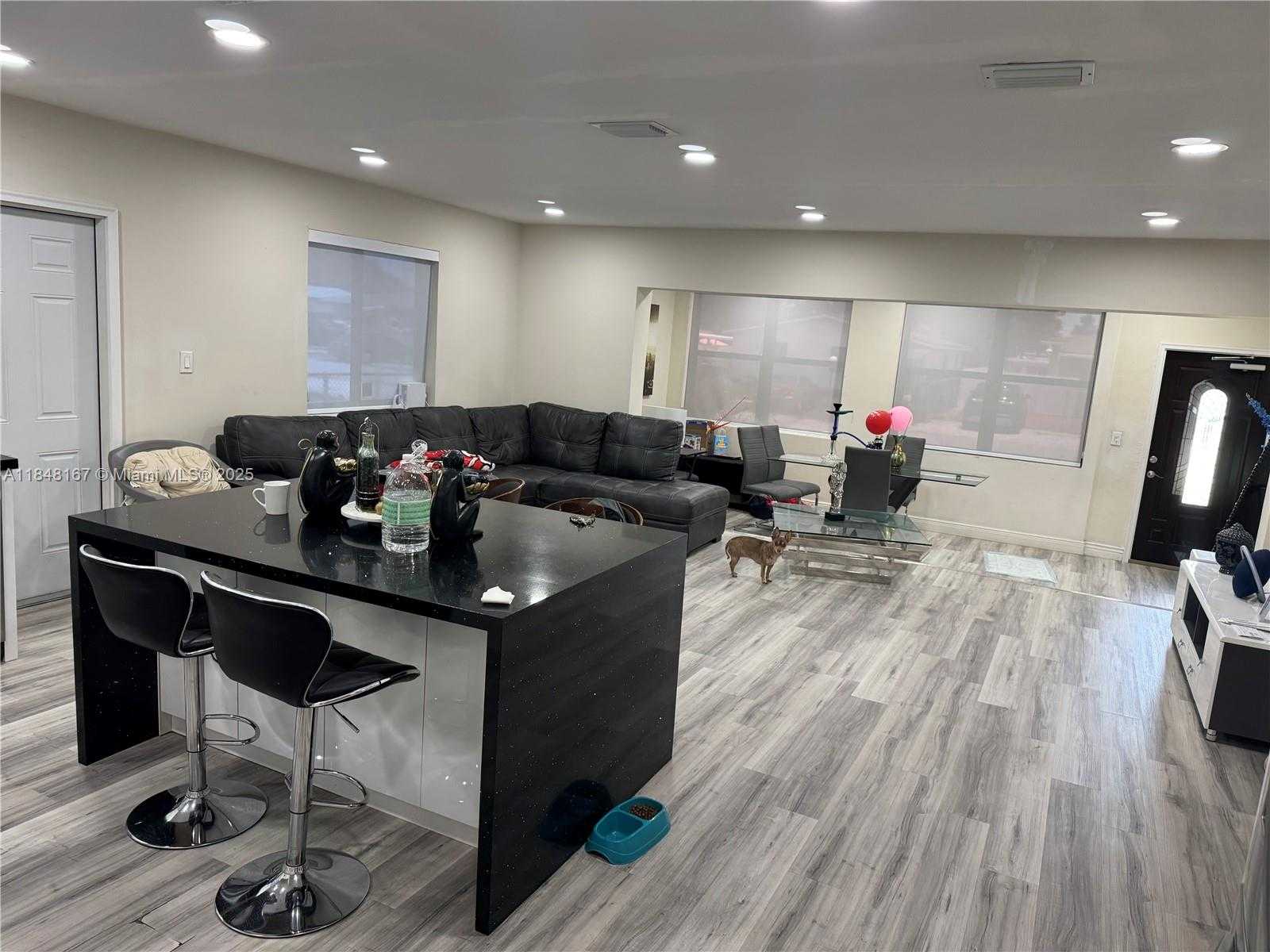 Small Image of 52 EAST 50TH PL, Hialeah Number 6