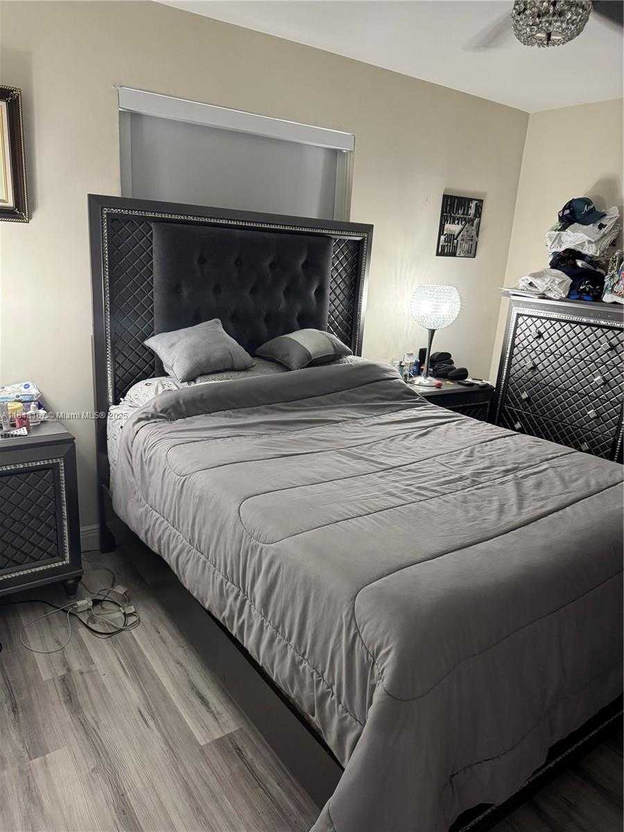 Small Image of 52 EAST 50TH PL, Hialeah Number 7