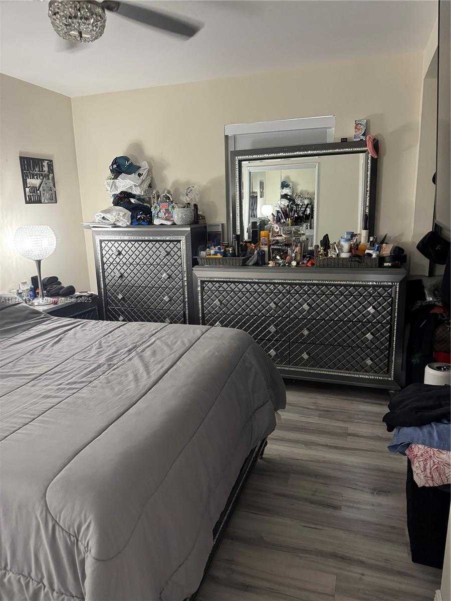 Small Image of 52 EAST 50TH PL, Hialeah Number 8