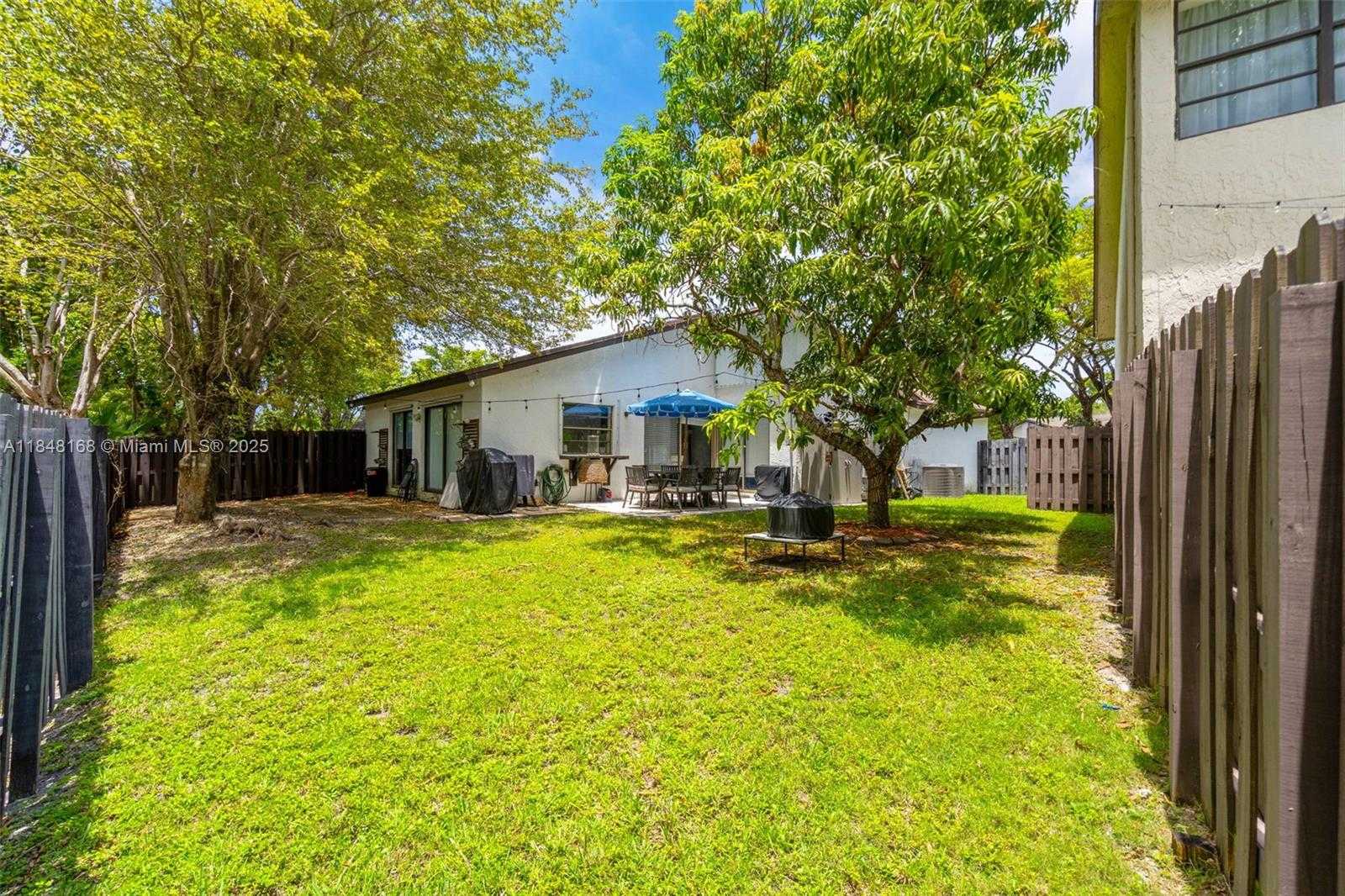 Small Image of 13564 SOUTH WEST 108TH ST CIR N, Miami Number 25