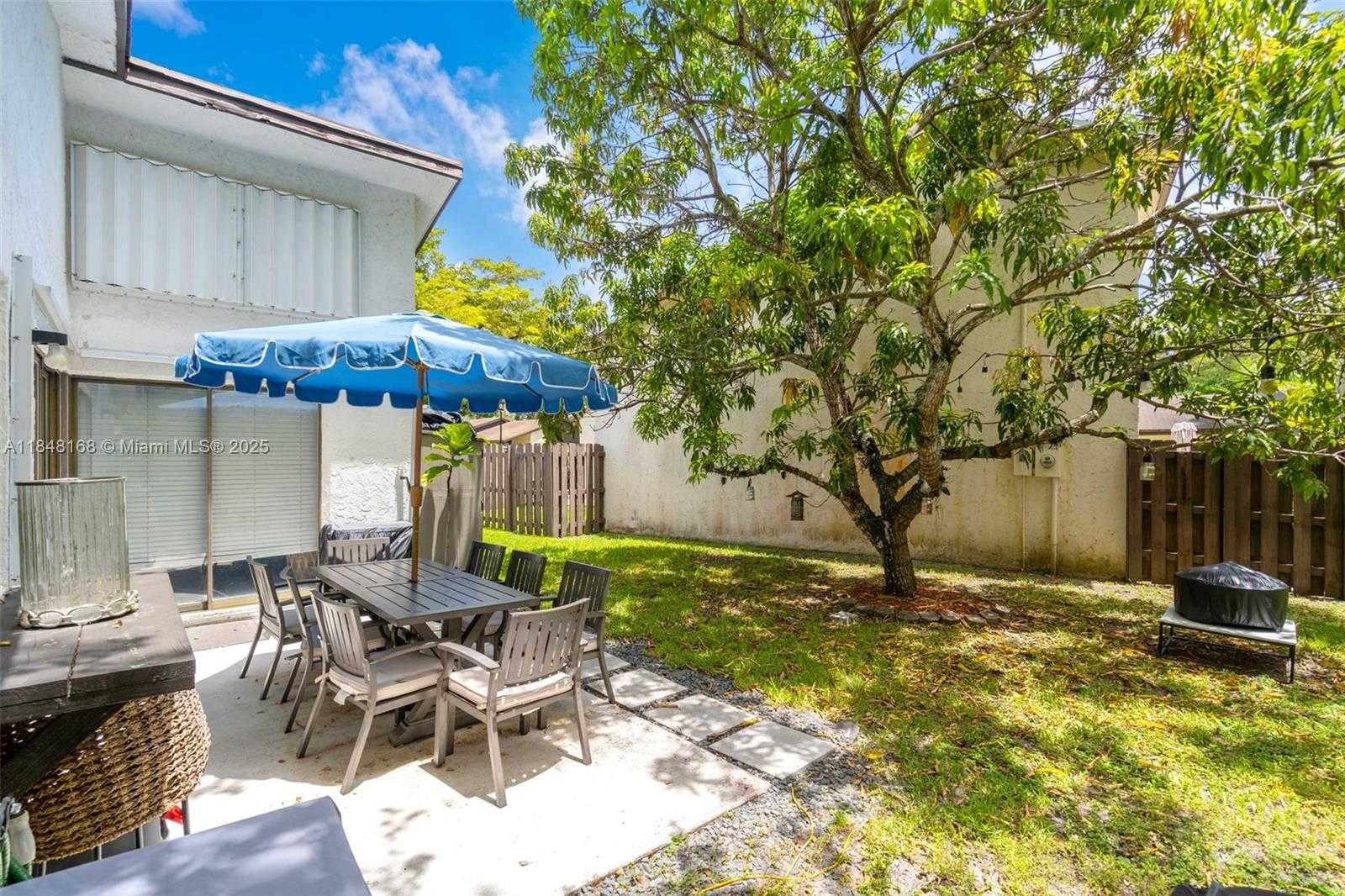 Small Image of 13564 SOUTH WEST 108TH ST CIR N, Miami Number 27