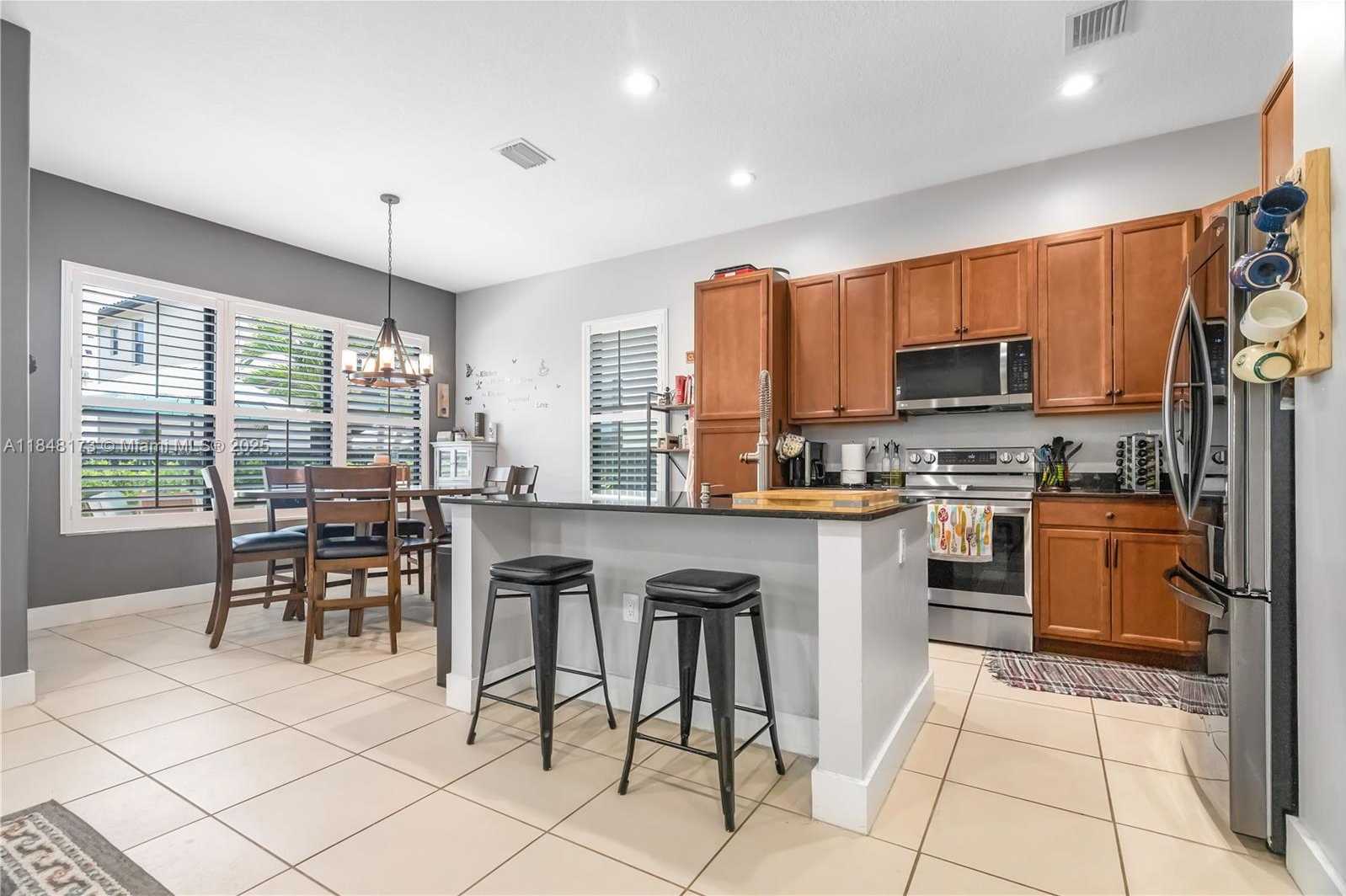 Small Image of 3345 WEST 95TH TER, Hialeah Number 20