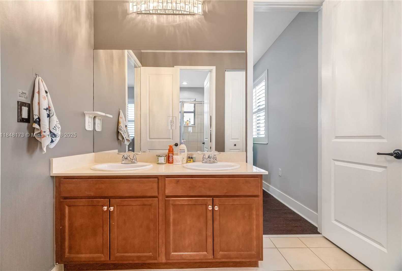 Small Image of 3345 WEST 95TH TER, Hialeah Number 25
