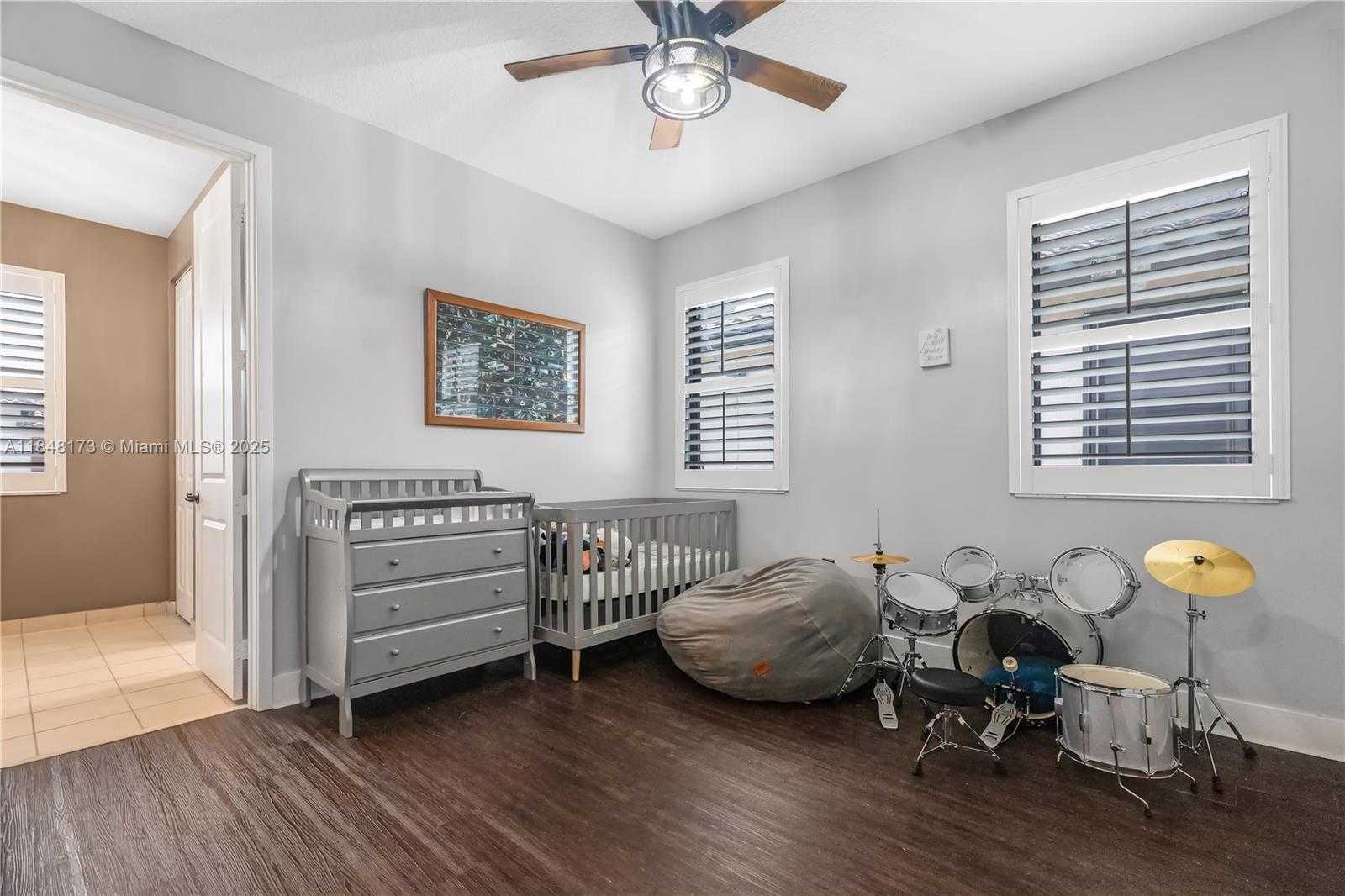 Small Image of 3345 WEST 95TH TER, Hialeah Number 28