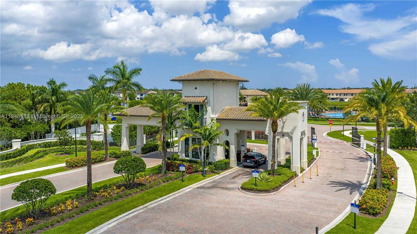 Small Image of 3345 WEST 95TH TER, Hialeah Number 38
