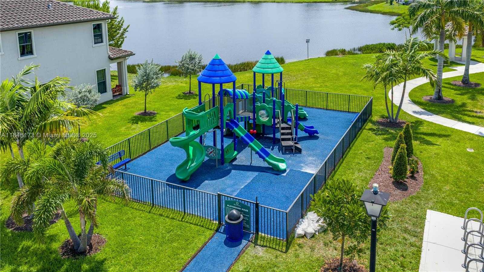 Small Image of 3345 WEST 95TH TER, Hialeah Number 41