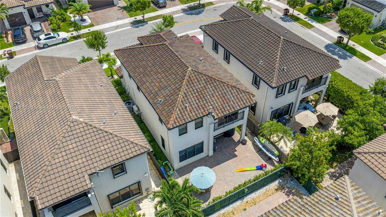 Small Image of 3345 WEST 95TH TER, Hialeah Number 7