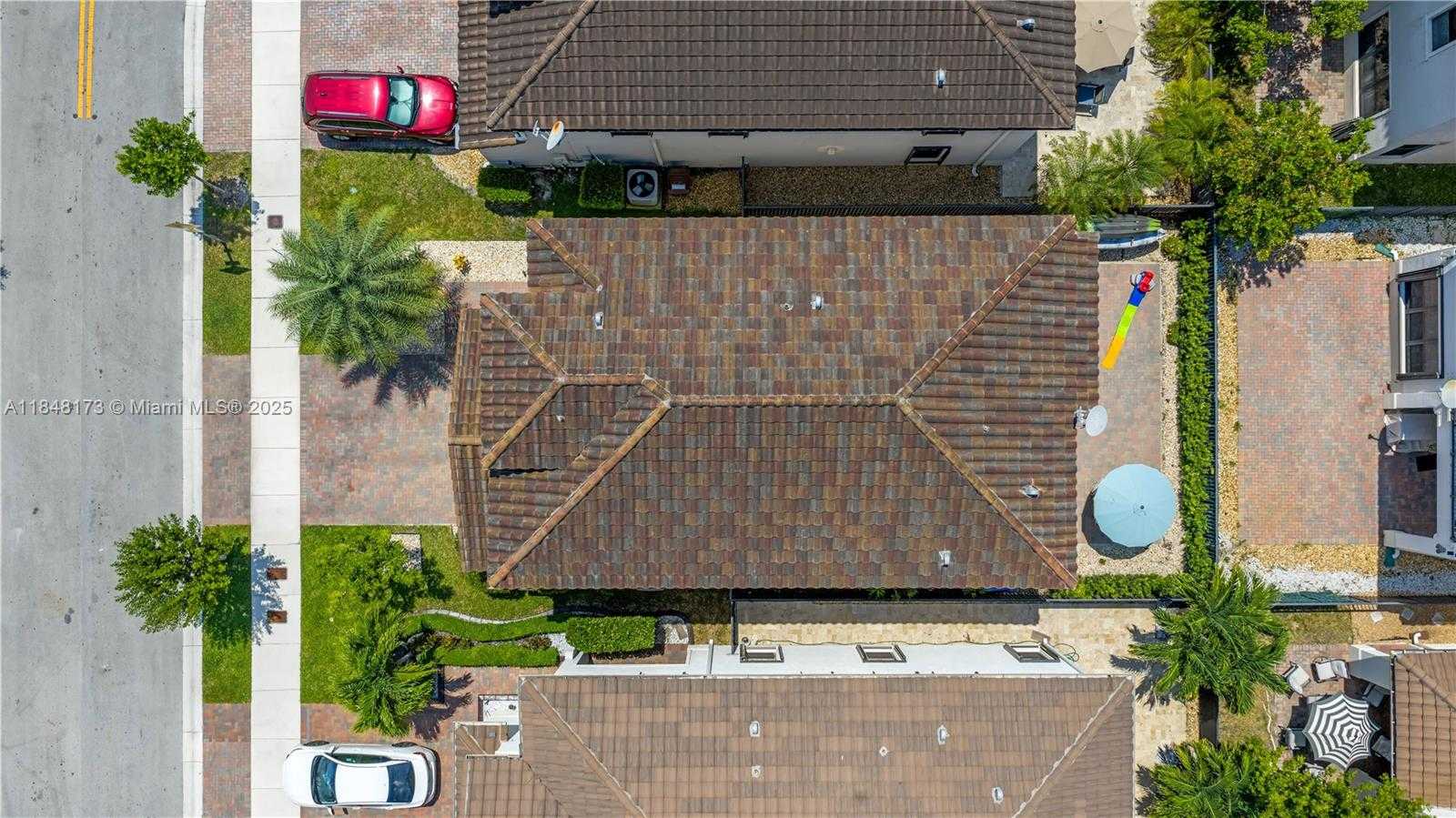 Small Image of 3345 WEST 95TH TER, Hialeah Number 8