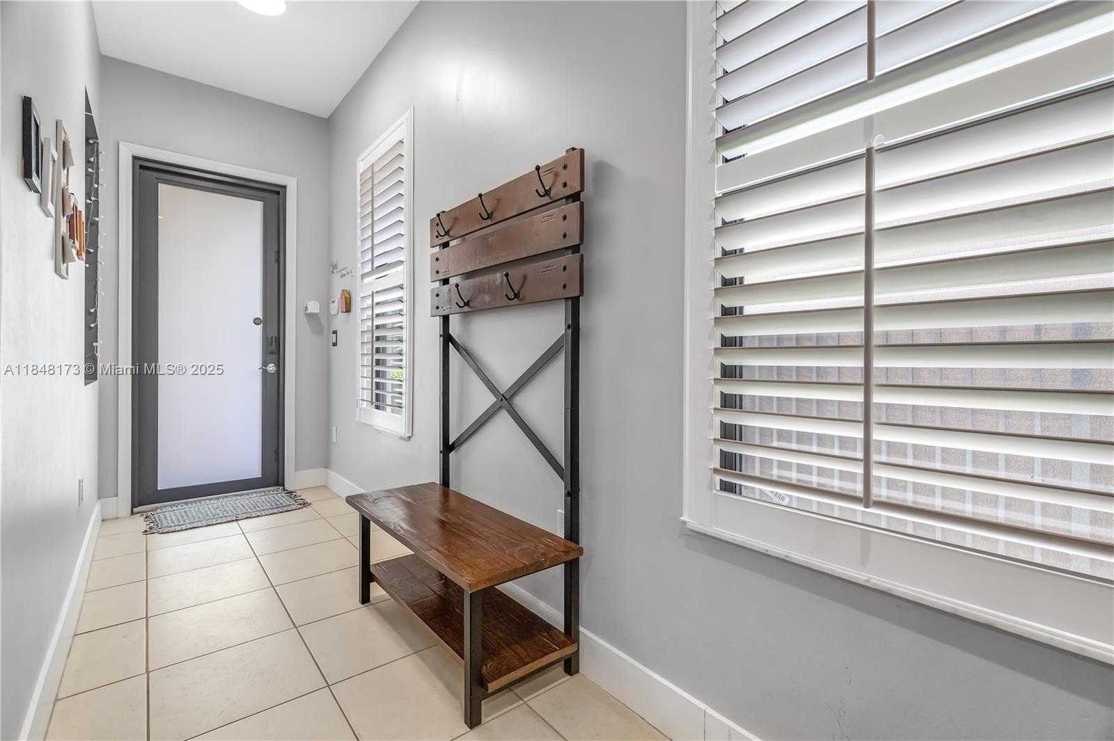 Small Image of 3345 WEST 95TH TER, Hialeah Number 9