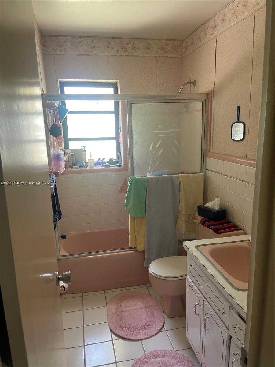 Small Image of 2730 NORTH EAST 8TH ST, Pompano Beach Number 20