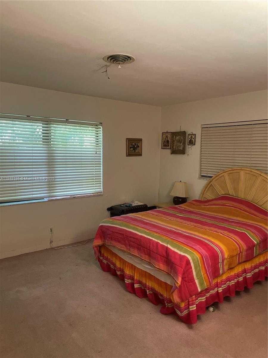 Small Image of 2730 NORTH EAST 8TH ST, Pompano Beach Number 23