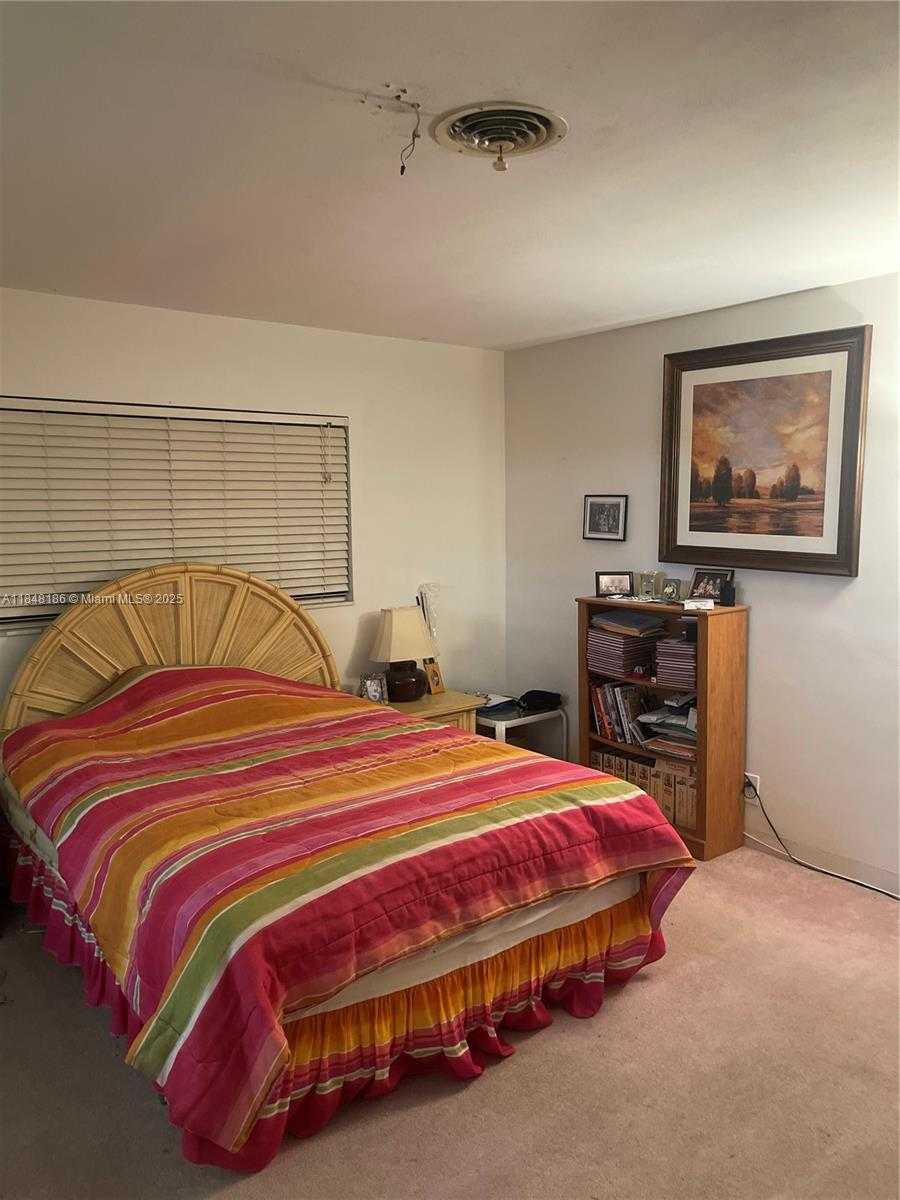 Small Image of 2730 NORTH EAST 8TH ST, Pompano Beach Number 24