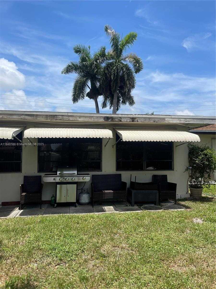 Small Image of 2730 NORTH EAST 8TH ST, Pompano Beach Number 30