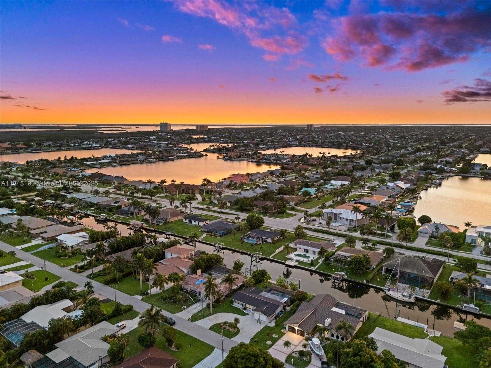 Small Image of 5122 SW 3RD AVE, Cape Coral Number 35