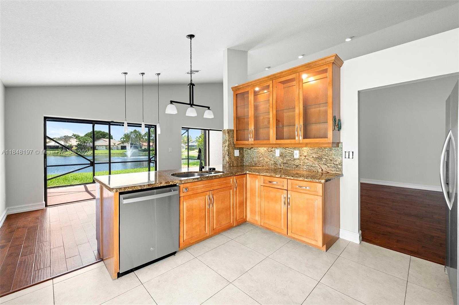 Small Image of 146 EXECUTIVE CIR, Boynton Beach Number 9