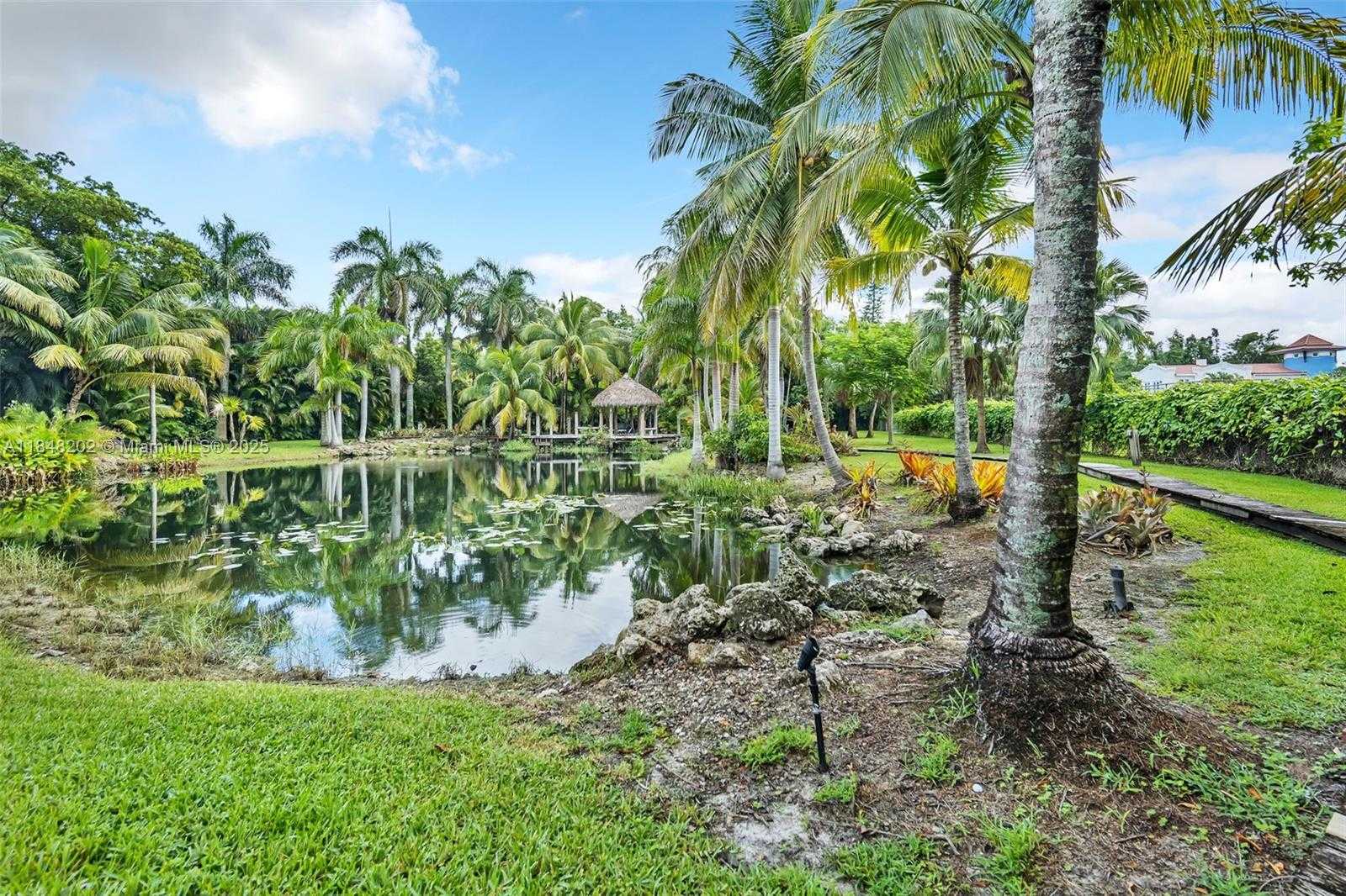 Small Image of 14211 SUNSET LN, Southwest Ranches Number 17