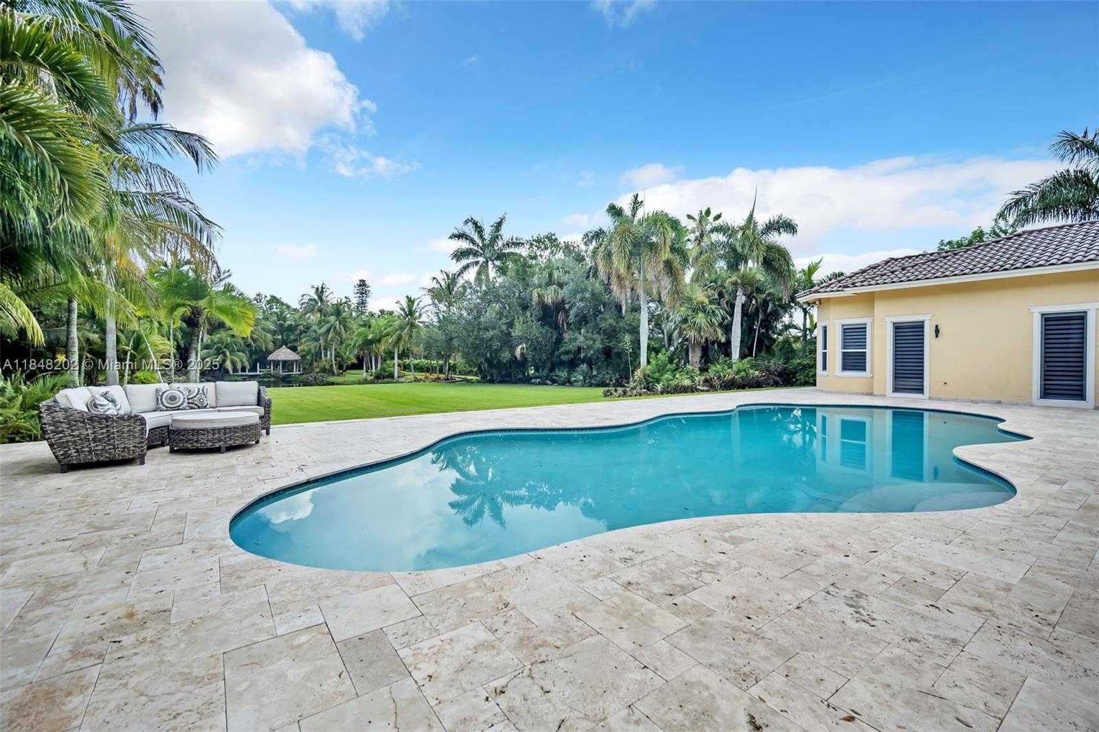 Small Image of 14211 SUNSET LN, Southwest Ranches Number 29