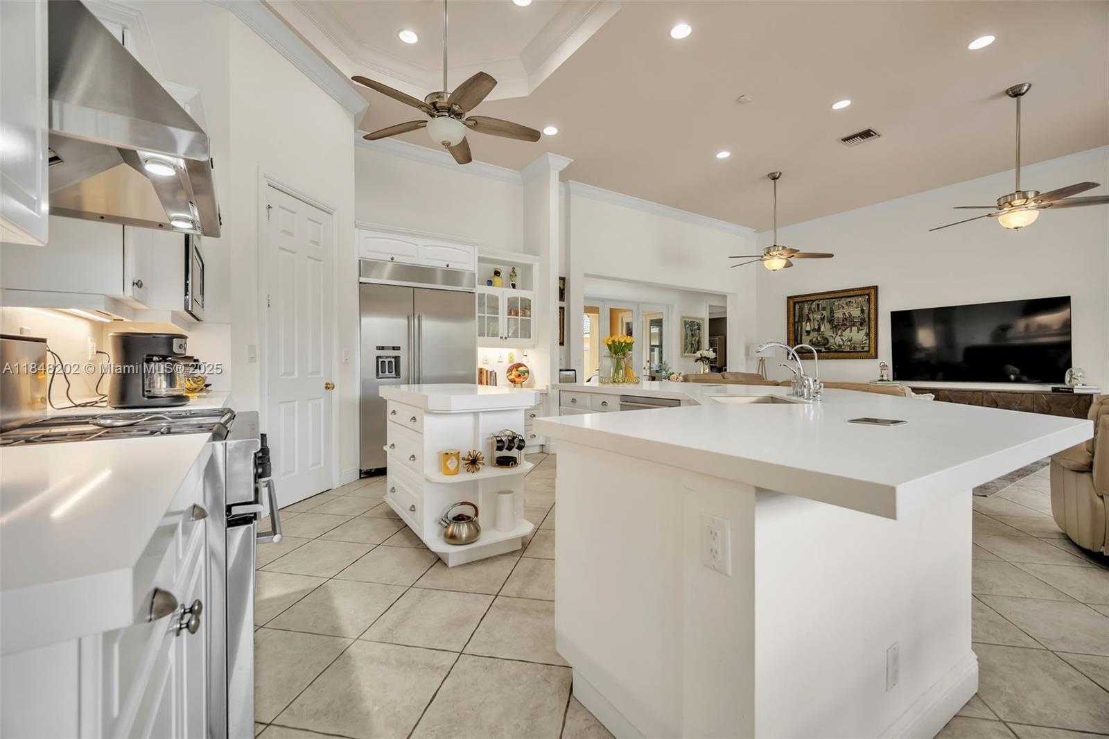 Small Image of 14211 SUNSET LN, Southwest Ranches Number 32