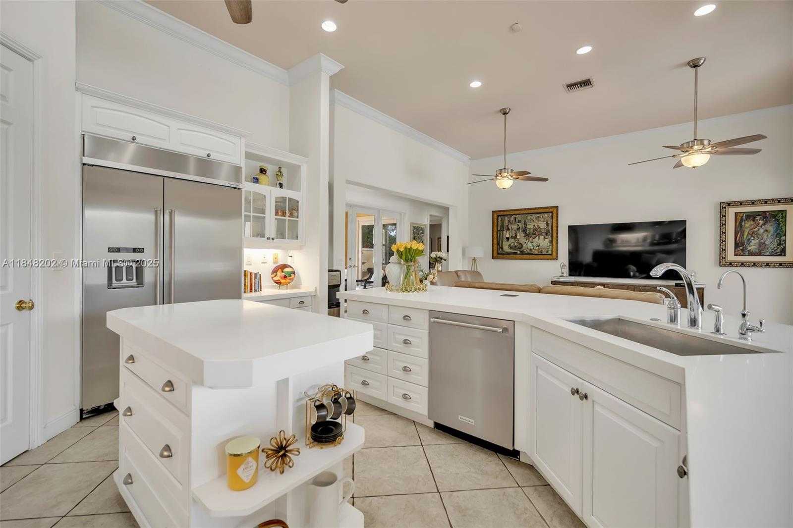Small Image of 14211 SUNSET LN, Southwest Ranches Number 33